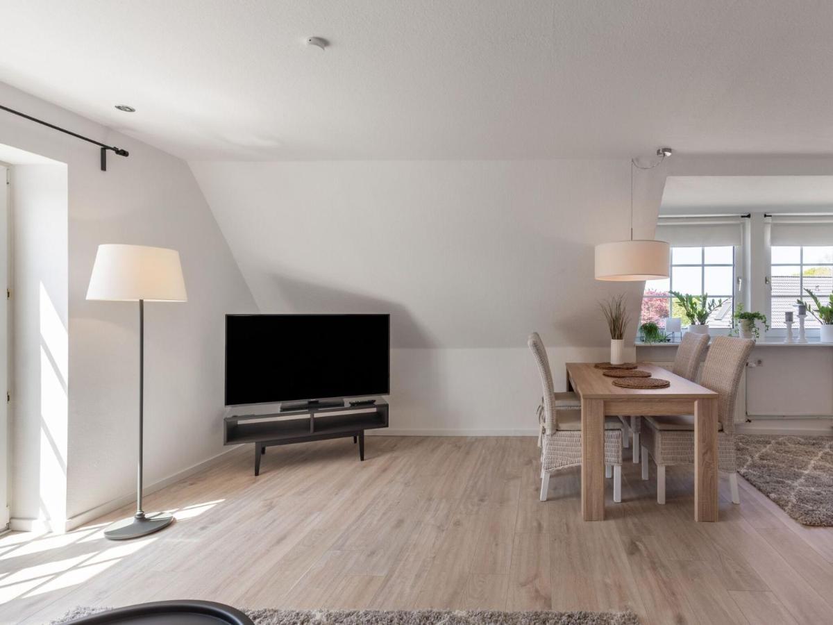 Scenic Apartment In Oldenburg Near Sea And Forest Max 3 Adults Dannau Buitenkant foto