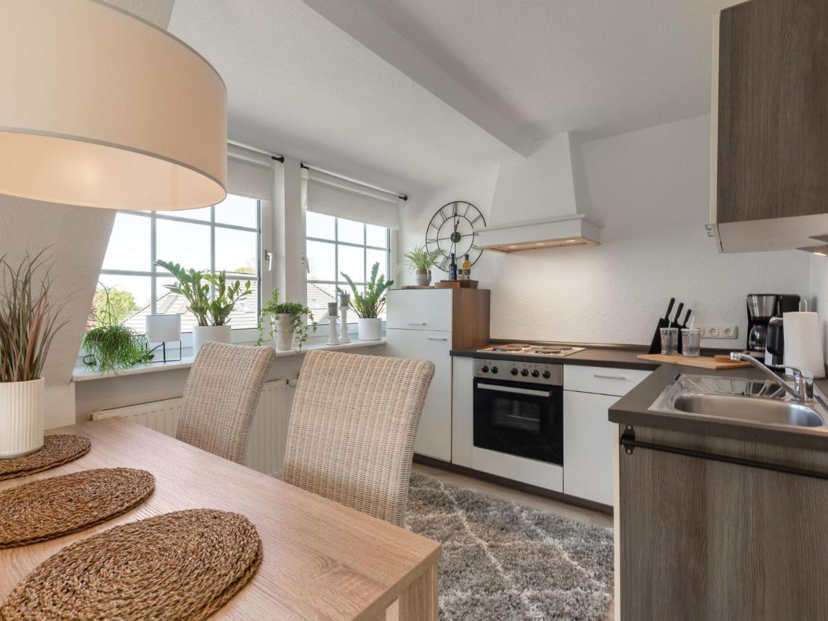 Scenic Apartment In Oldenburg Near Sea And Forest Max 3 Adults Dannau Buitenkant foto